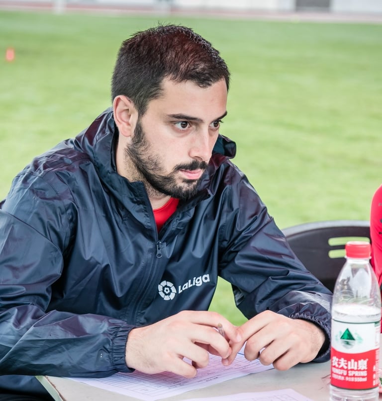 Abel Lorenzo Agras realizando scuting para el campeonato nacional de China