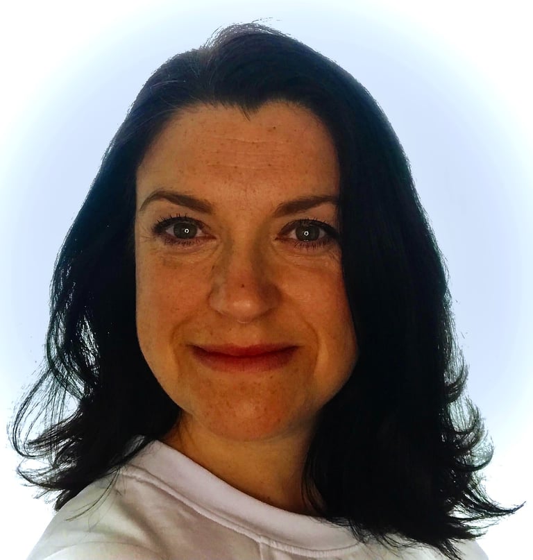 Photo of Lousie Chamberlain, Nutrition Coach in Pau. Menopause Coach, Supporting children with IBD