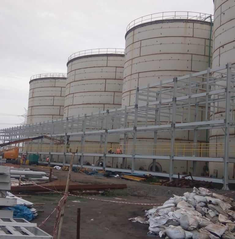 Adani Wilmar Limited Edible Oil Refinery Pipe Rack in Hazira, Gujarat