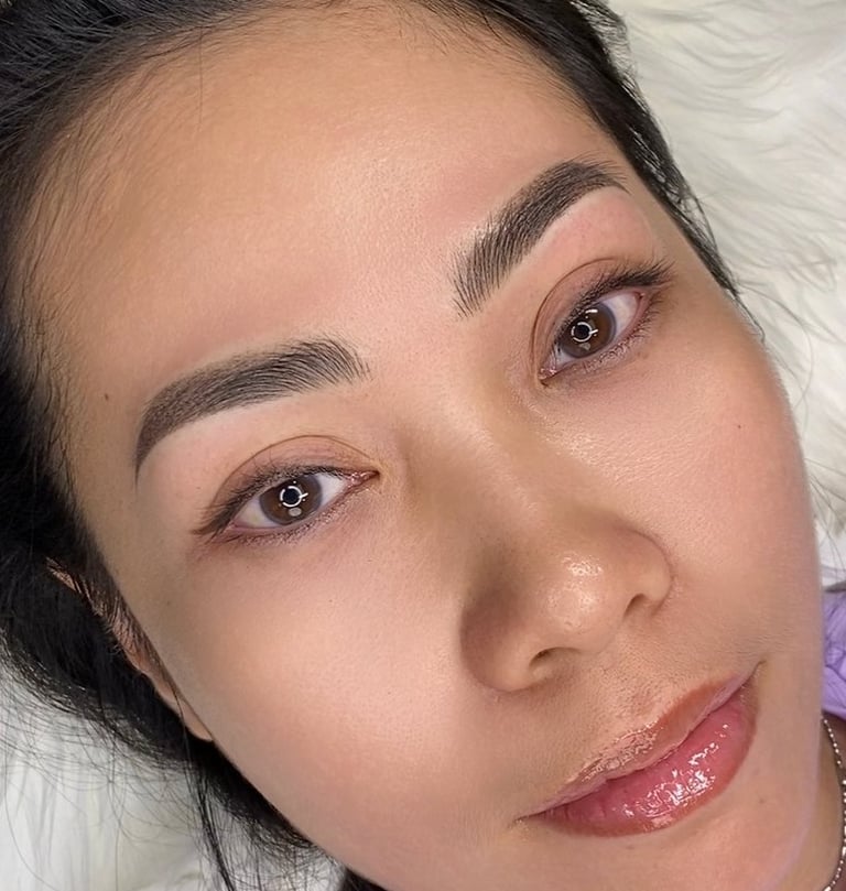 combo brows showing the blend of hair strokes and soft powder shading