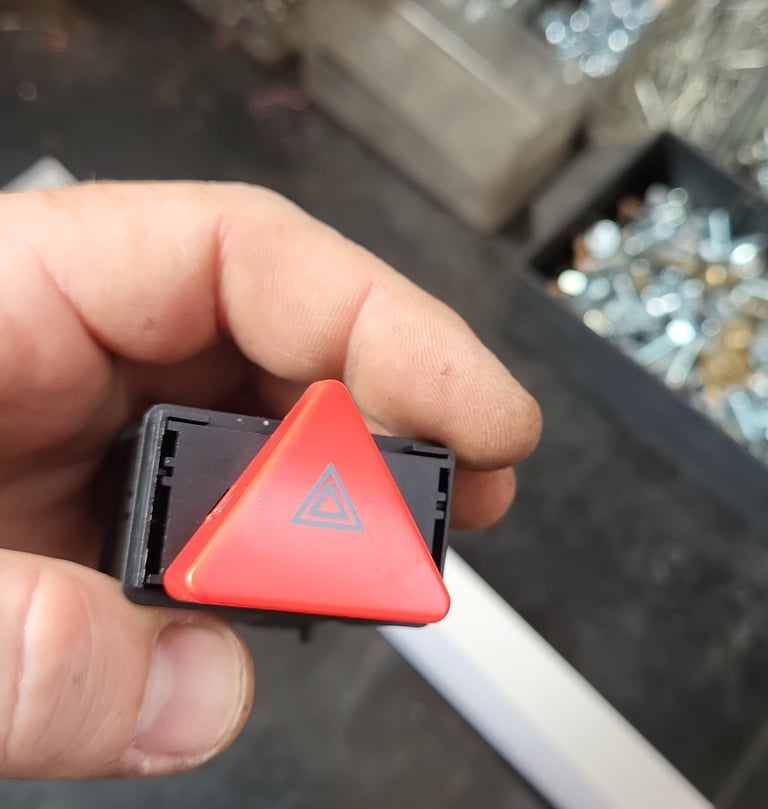 електроника копче за 4 жмигавци prekinuvac za zmigavci servis tuning garage ap