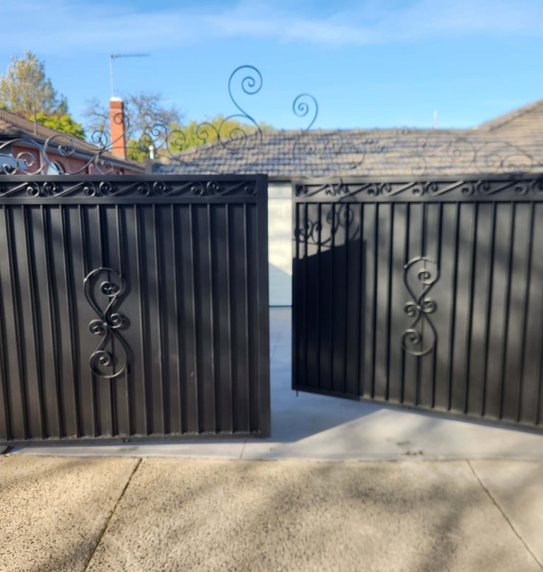 gate