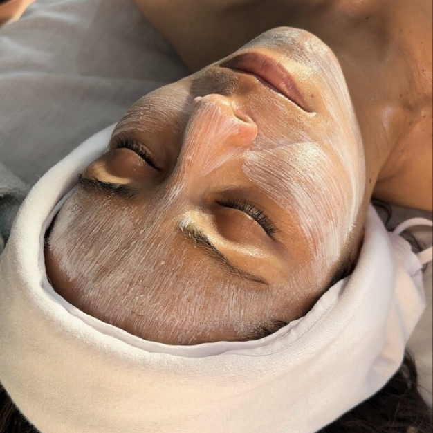 Limpeza de Pele com Dermaplaning em BH
