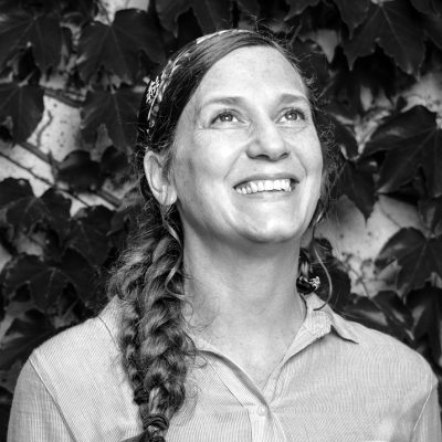 Vicky Morris  Poet, Associate Teacher & Host  of In-Person Retreats