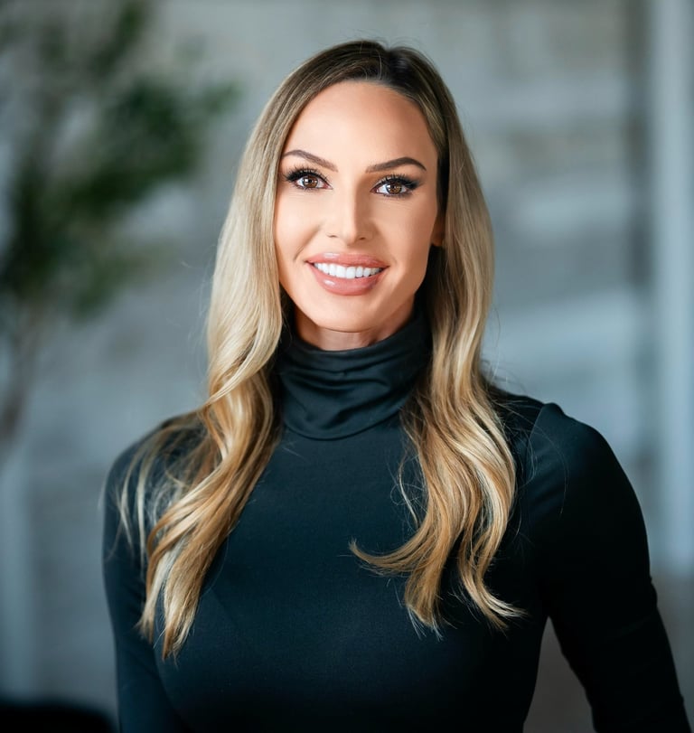 Sarah Cunningham Senior Graphic Designer