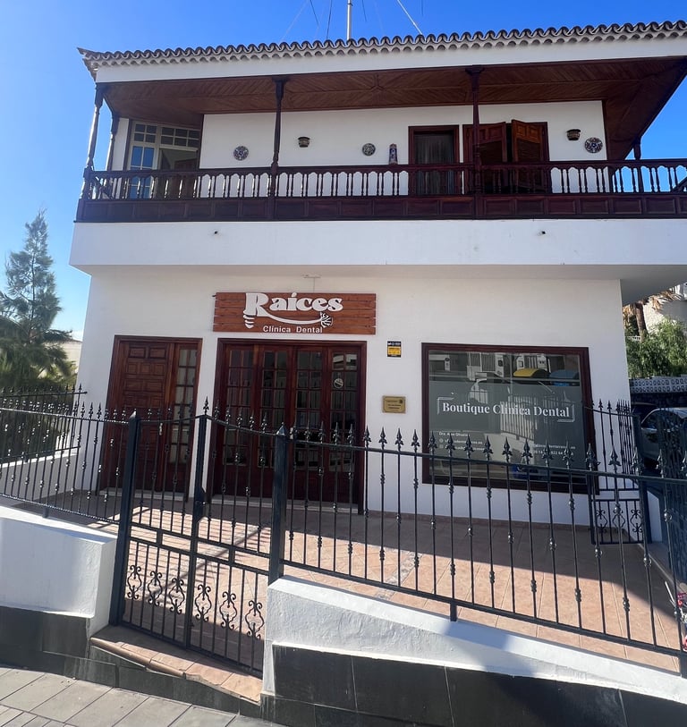 Clinica dental tenerife raices