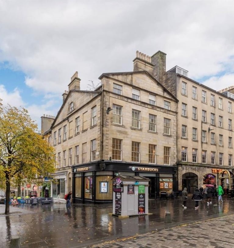 Royal mile historic apartment viewed from the street