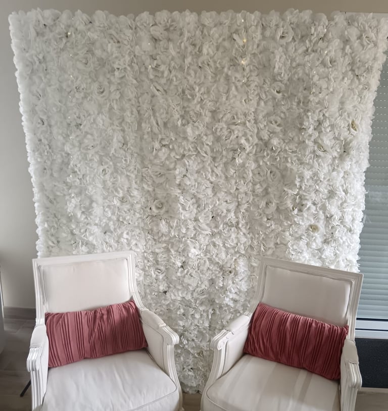 mur de fleurs artificielles