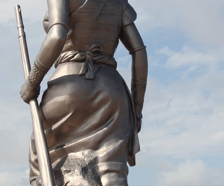 Statue de l'Amazone, Cotonou