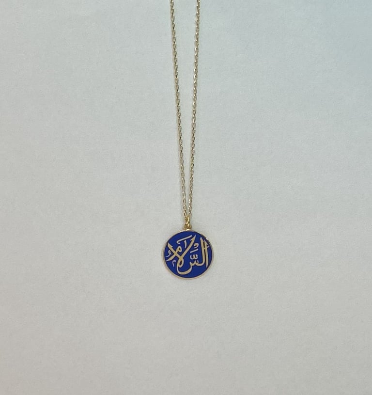 Es Selam Gümüş Üzerine Altın Kaplama Lacivert Mineli Kolye