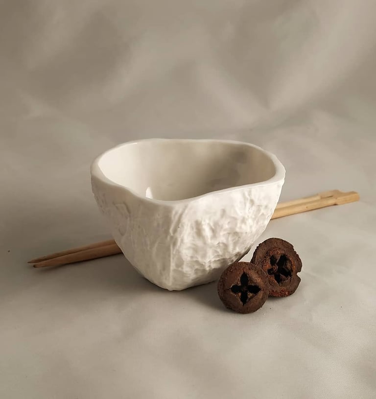 Cuenco orgánico de porcelana. Cerámica La Casa de las Arañas