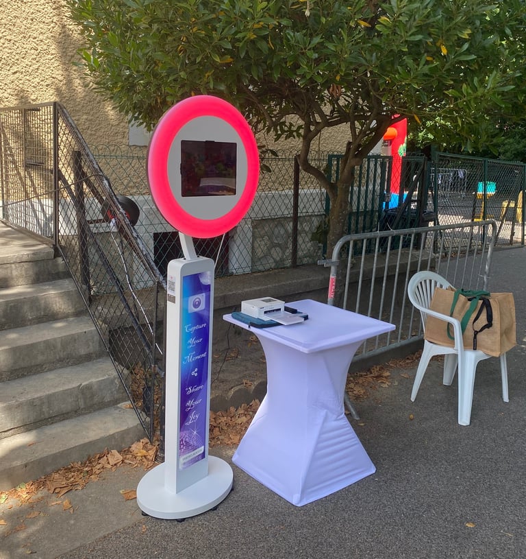Location de photobooth par Crazy bask a Biarritz pour soirée et évènements anniversaires mariages