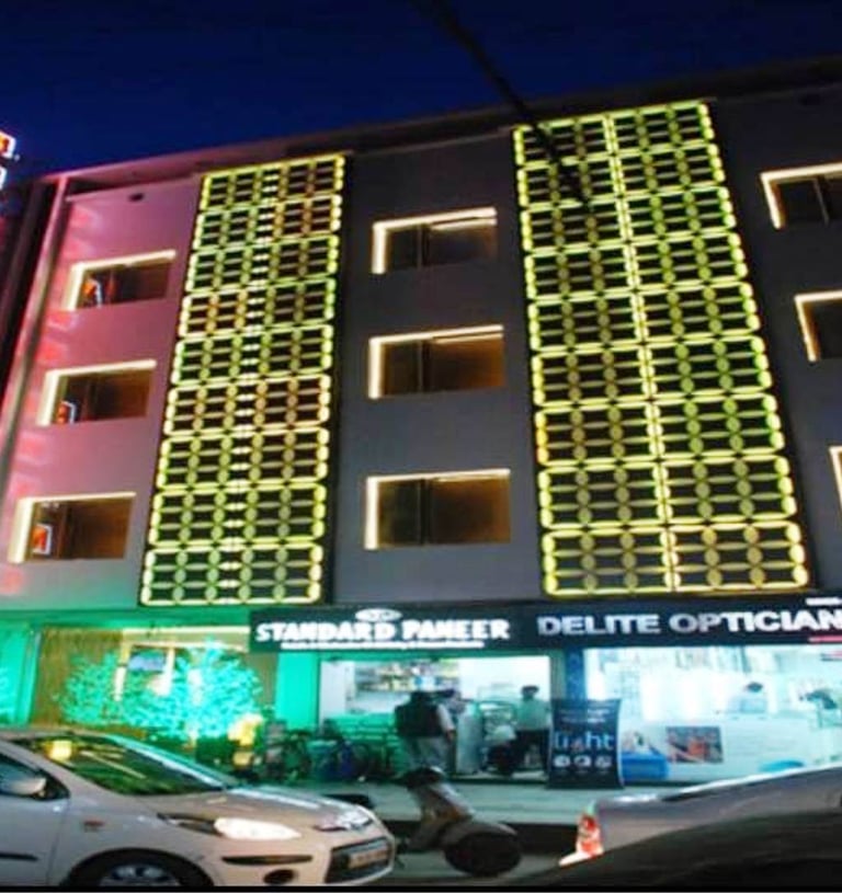Hotel Silver Stone, Karol Bagh, New Delhi