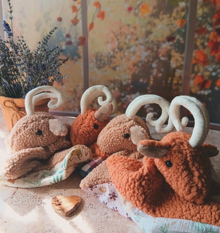 Doudous mouflons collection "Faune des Ecrins"