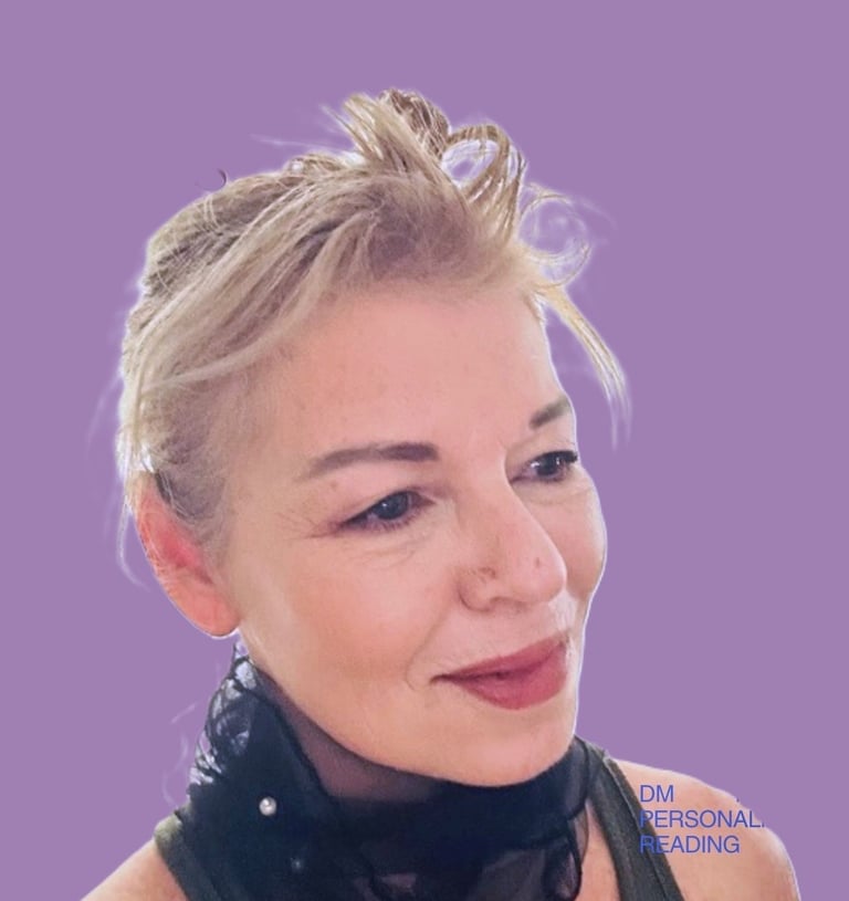 Tarot Reader Los Angeles & Online tarot readings Maya Britan intuitive tarot readings