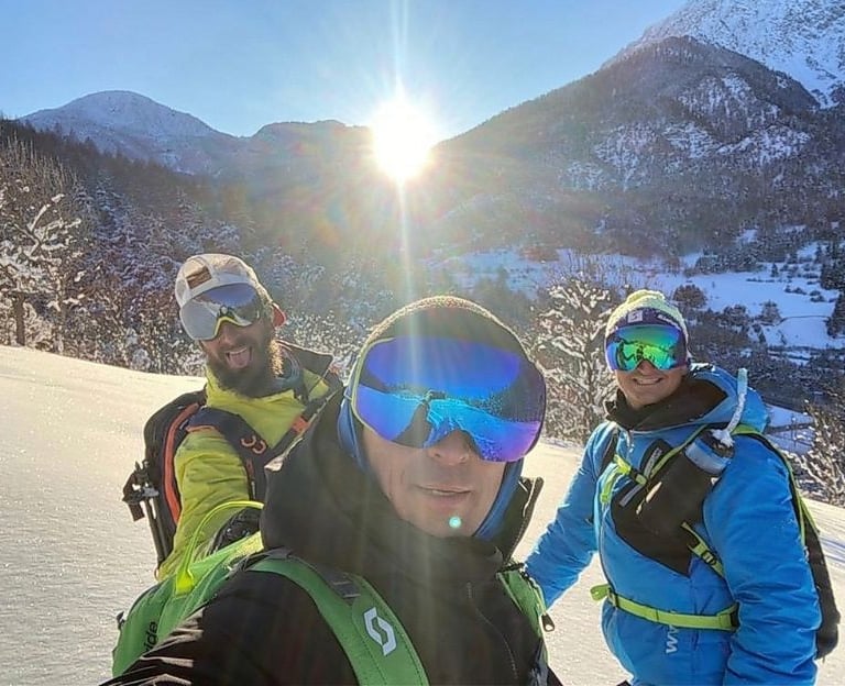 Pacchetto di lezioni di snowboard di gruppo con Andrea Bandi