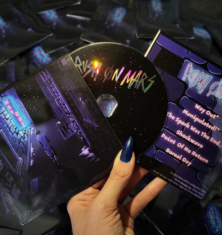 CD de la cover et du back de l'EP Way Out du groupe de rock de Rush On Mars.
