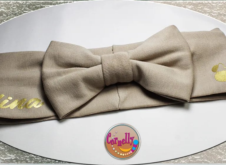 Cornelly personalizirane trakice za bebe