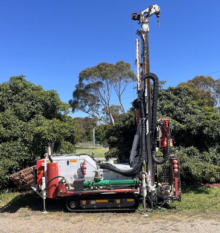 Comacchio GEO-305 track-mounted drill rig performing geotechnical drilling up to 45m depth