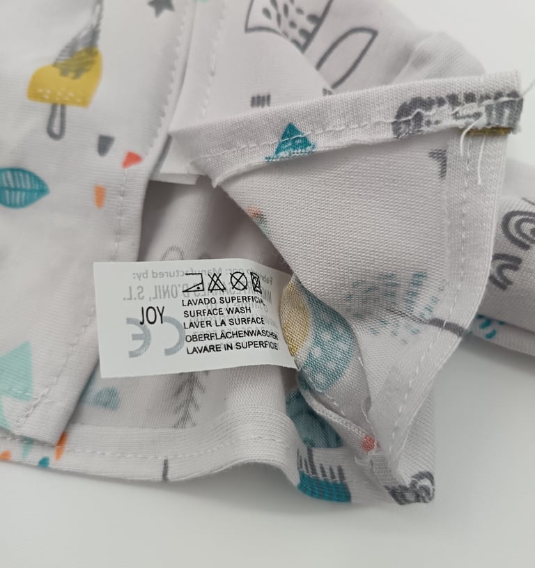Clothing label with washing instructions