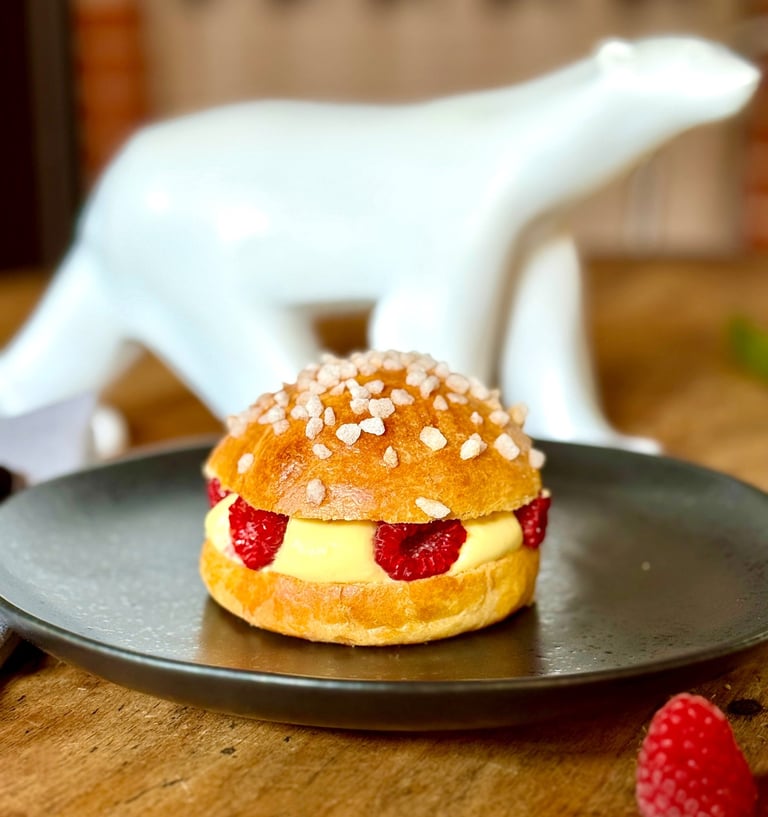 Tropezienne Ispahan framboise litchi rose