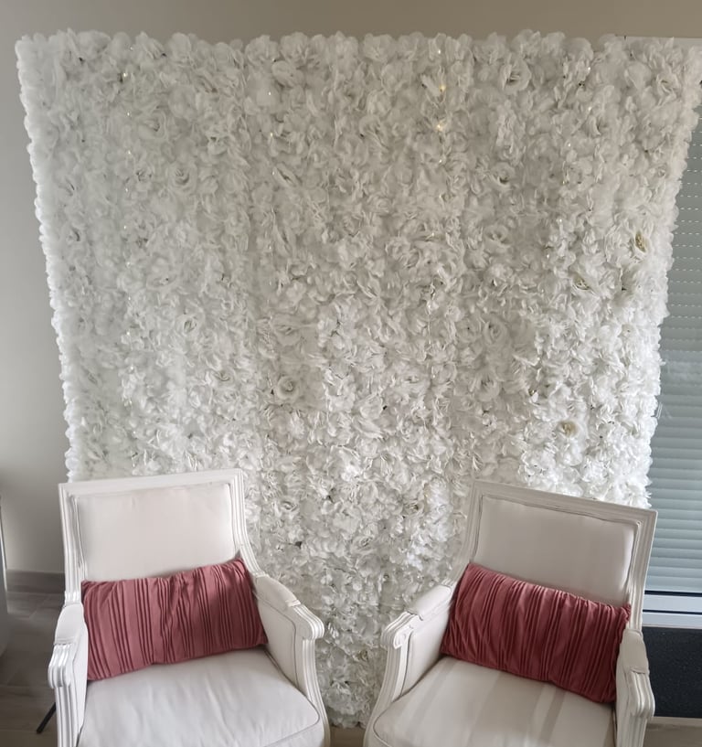 mur de fleurs artificielles