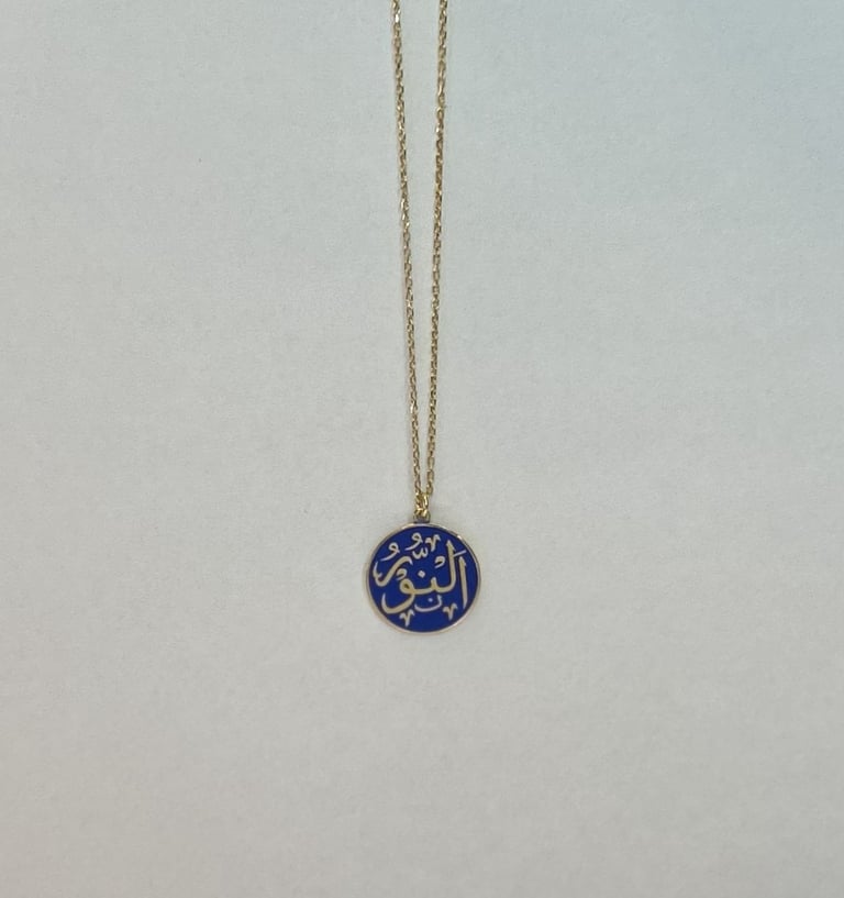 En Nur Gümüş Üzerine Altın Kaplama Lacivert Mineli Kolye