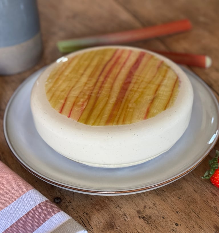 Entremet Fraise  Rhubarbe