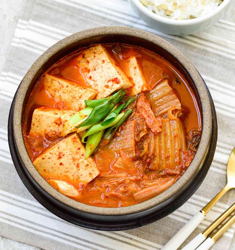 kimchi jjigae
