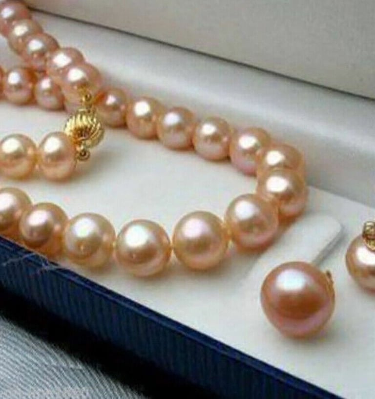 Pink Akoya Pearl Jewellery