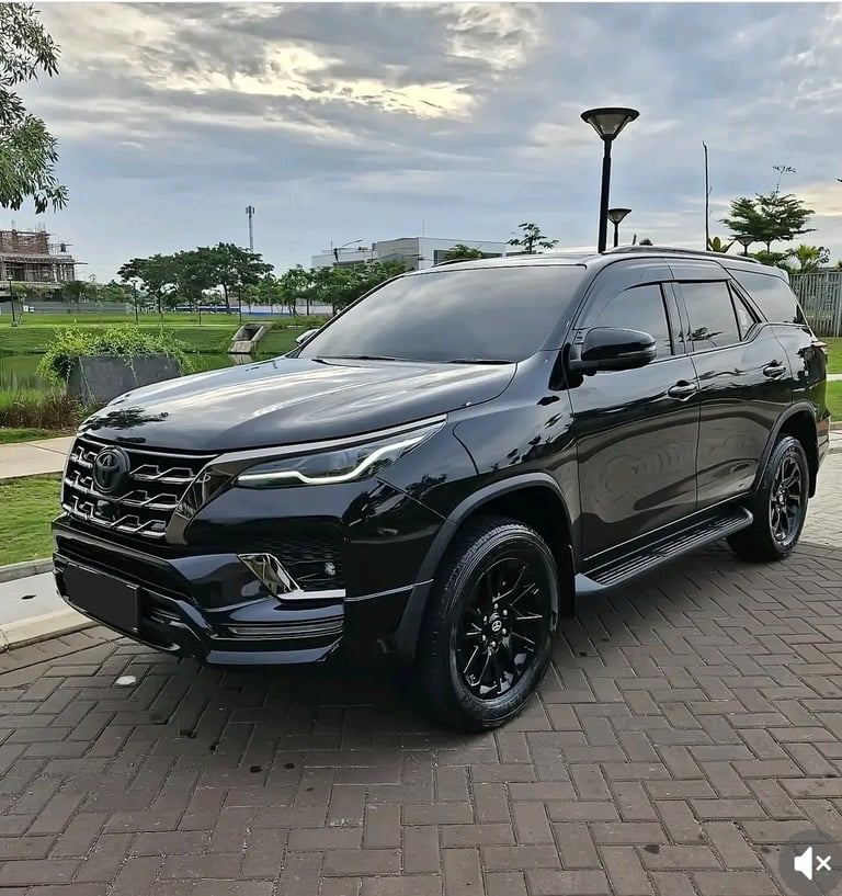 Rental mobil Fortuner 