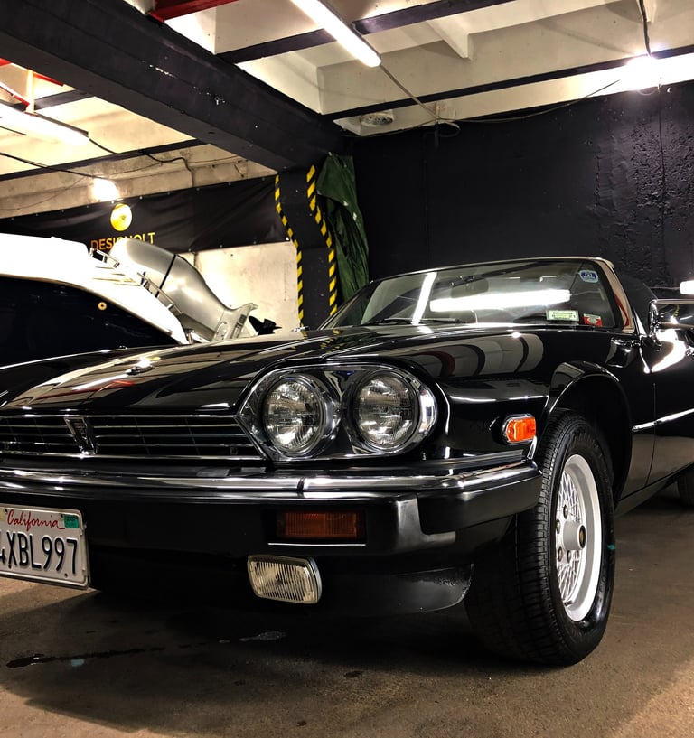 Automobiliu poliravimas Kaune. Įbrėžimų šalinimas Kaune. Apsauginės dangos.  Nano danga. Padengimas 