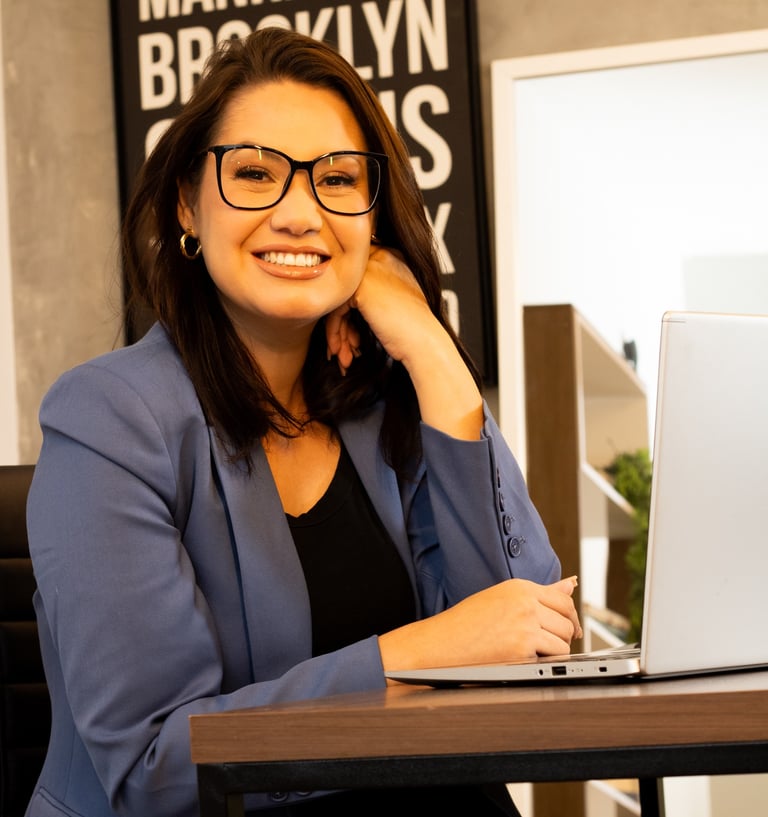 Assessoria Editorial  - Ana Macedo - Editora Líder