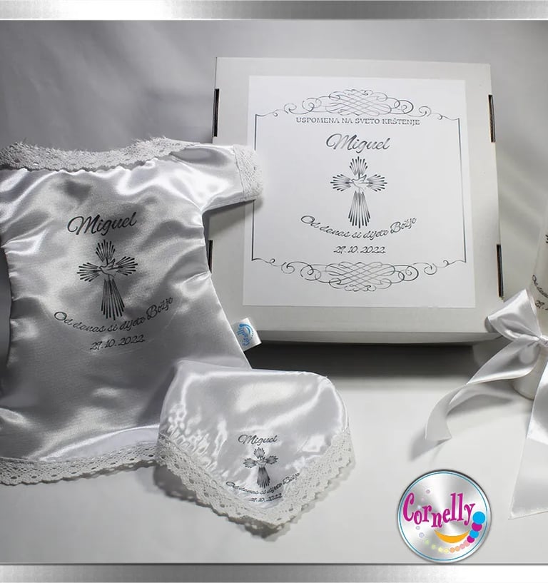 Originalni krsni set s personaliziranim imenom i datumom