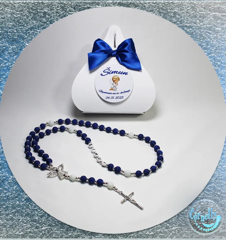 Personalizirana krunica za krštenje s simbolima vjere