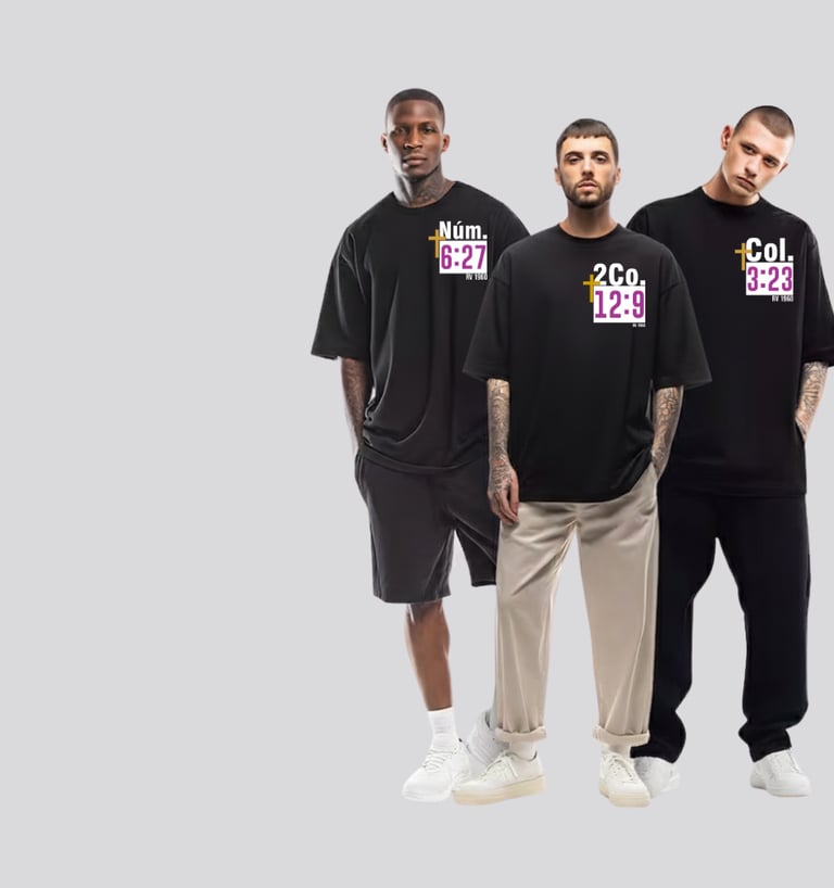 Remera negra premium Escrito Está diseño urbano.