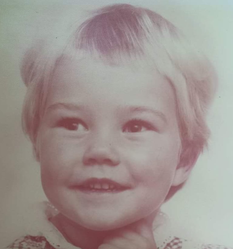 Helena Thompson's picture as a child