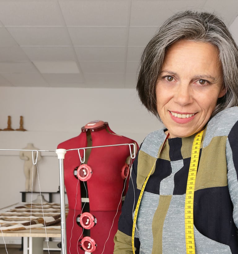 Gala Kosturica | Olga Pérez | Costurera Logroño