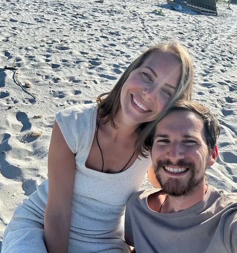 Carina und Nikolaas Schwarz begleiten Menschen in einer traumasensiblen Gruppenbegleitung durch persönliche Transformation.