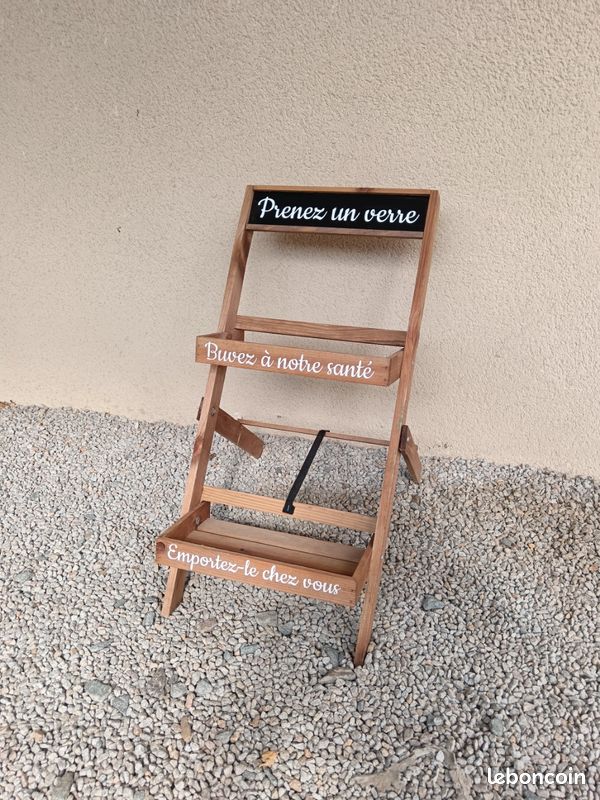 Etagère porte gobelets