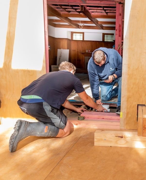 building survival tips from an expert