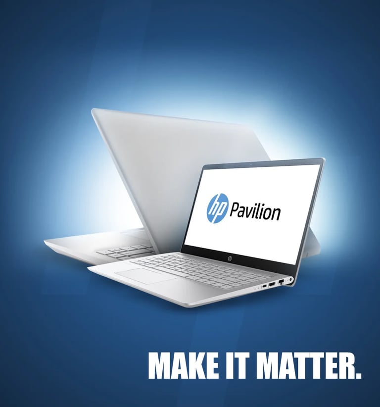 dos computadoras portatiles una mirando al frente y otra de espaldas con una frase debajo