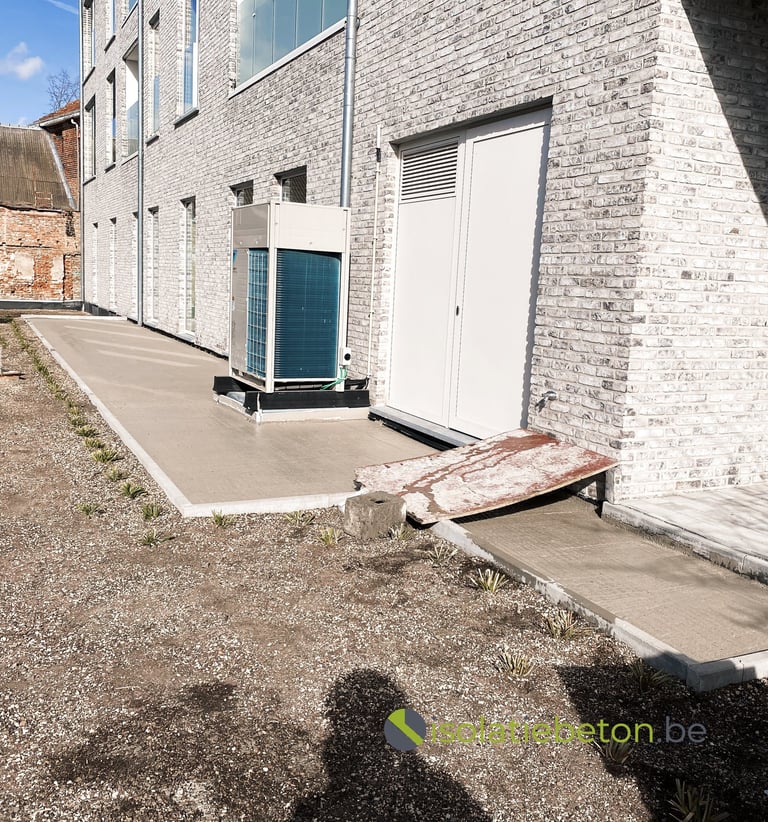 waterdoorlatende ondergrond schuimbeton terras