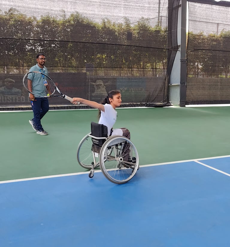 Wheelchair tennis player with Cesar Performance Coach