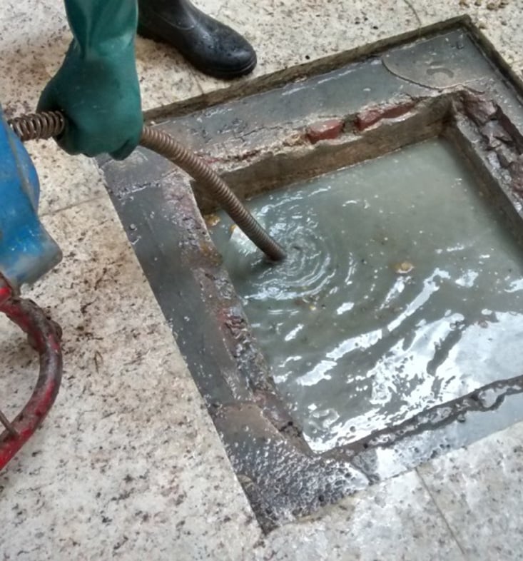 desentupimento de caixa de gordura