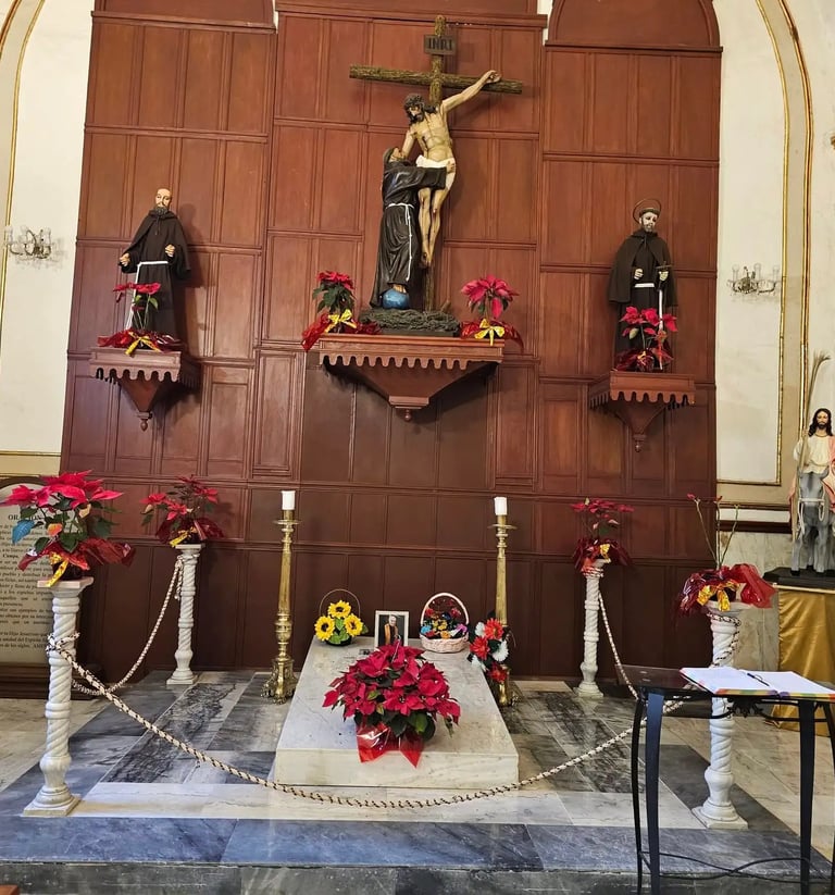 Tumba del siervo de Dios Padre Martin del Campo