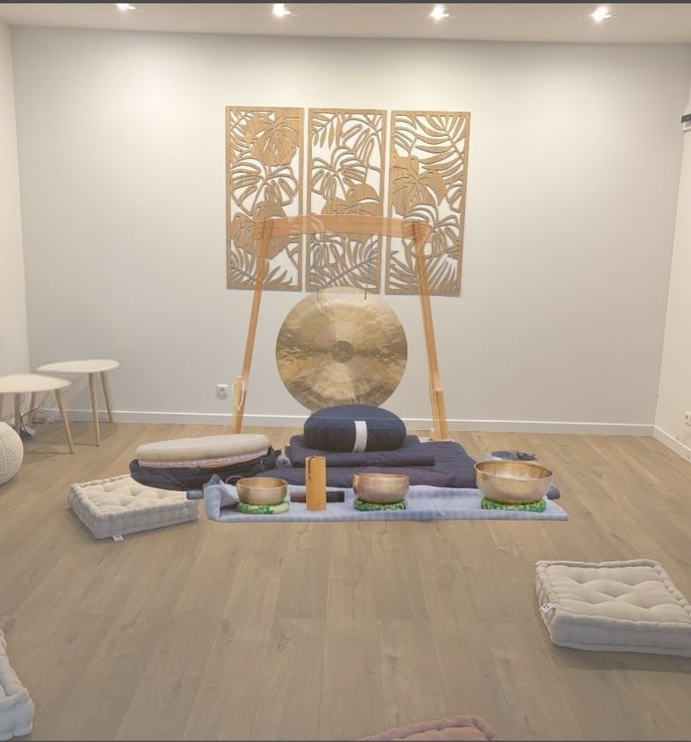 atelier soin sonore à Nantes. Gong, bols tibétains, tambour chamanique, relaxation profonde avec Christophe Meunier, énergéti