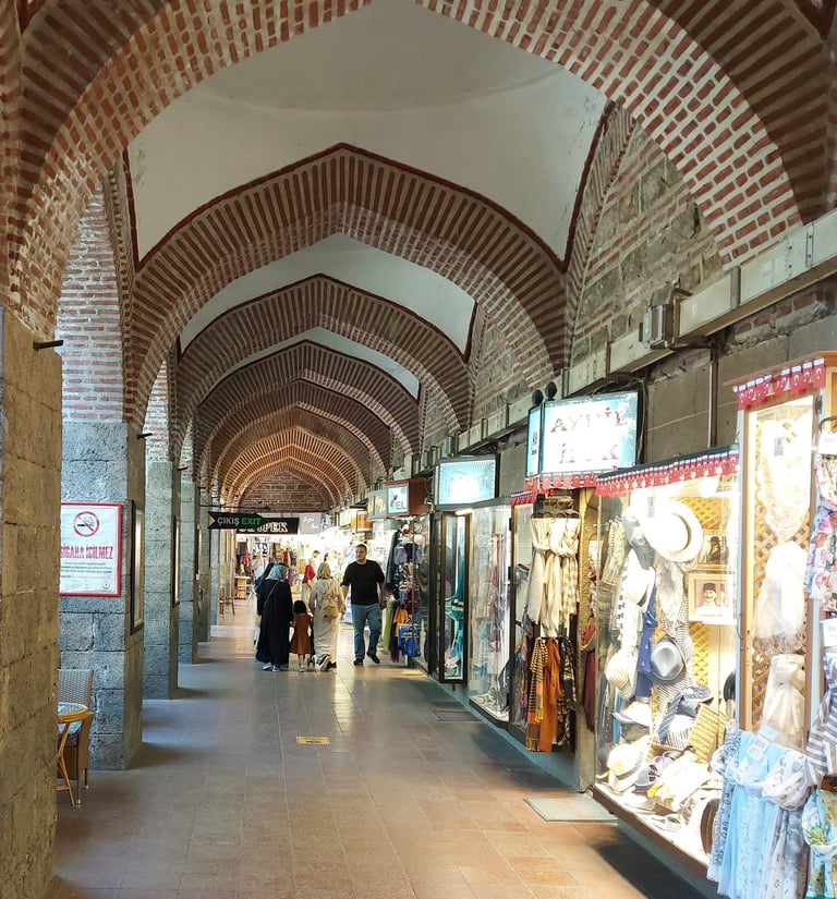 Bursa Koza Khan, Bursa Silk Bazaar, Bursa shopping, Bursa Travel guide, Bursa tours