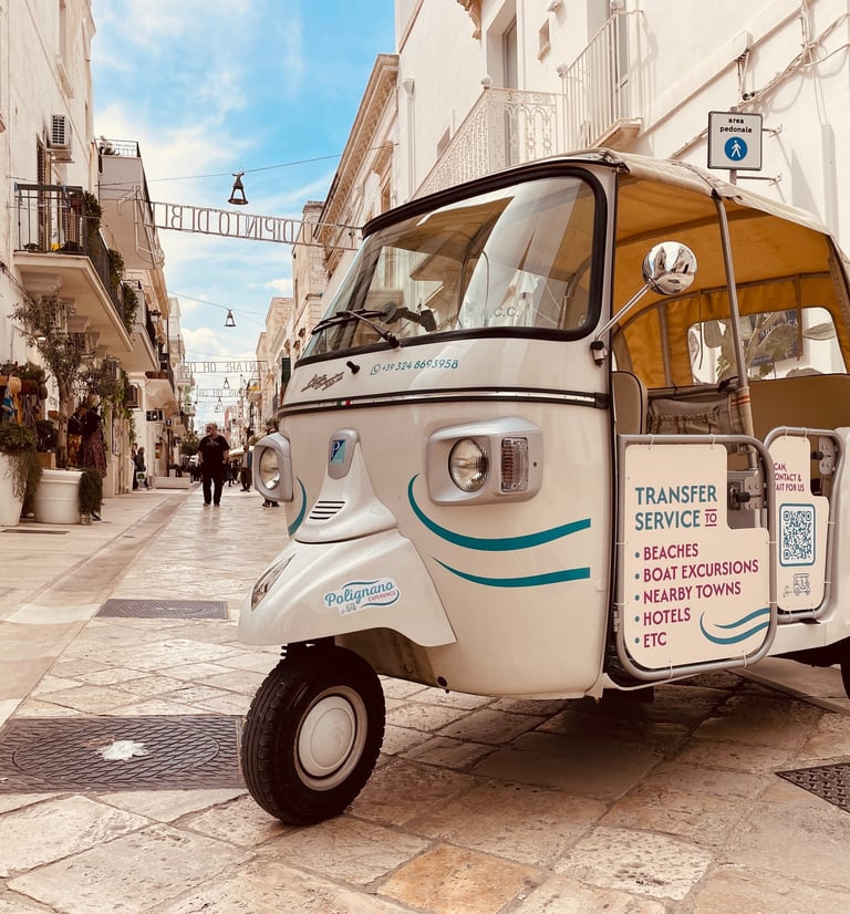 Ape Calessino tuktuk in polignano a mare