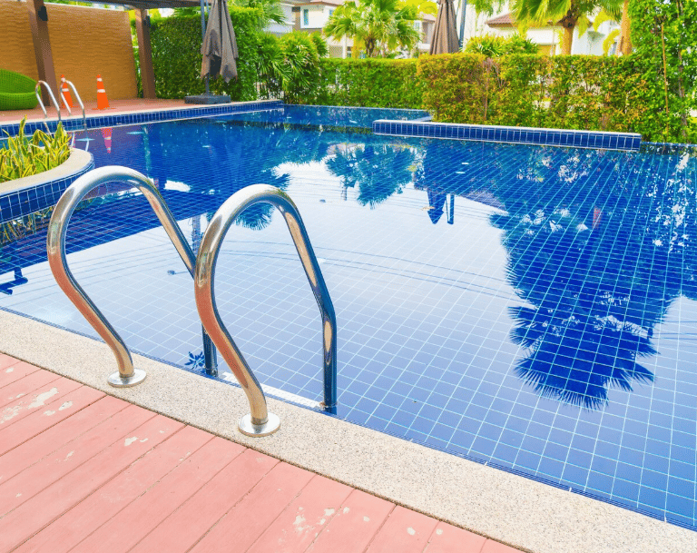 Swimming Pool Contractors in Dubai